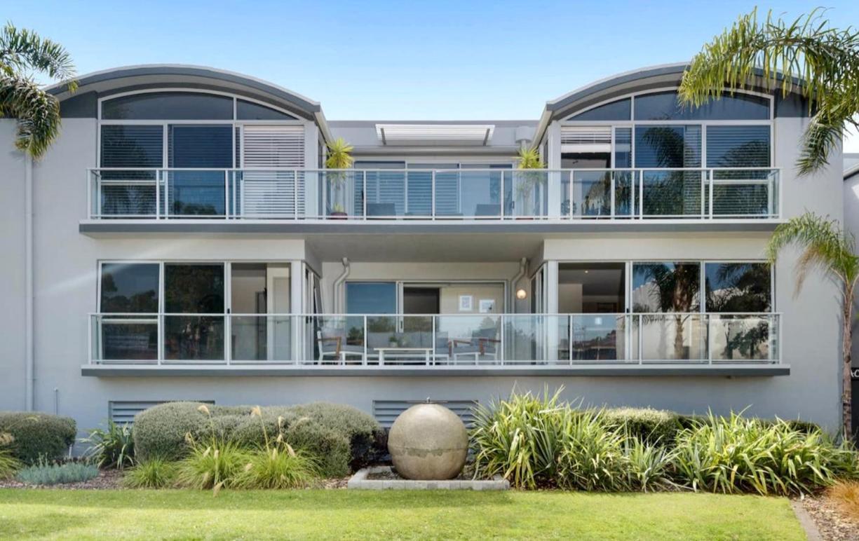 Modern Beach Apartment With Pool & Location Маунт-Маунгани Экстерьер фото